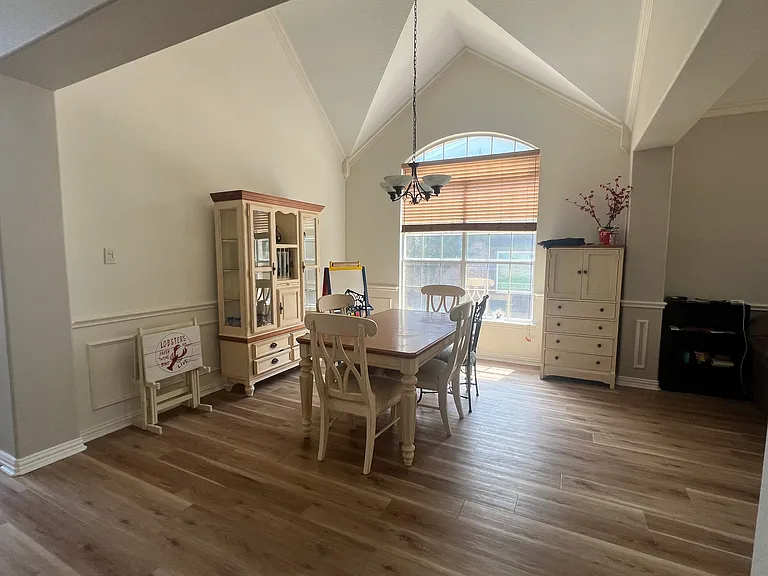3412 Durham Ln — Photo 3