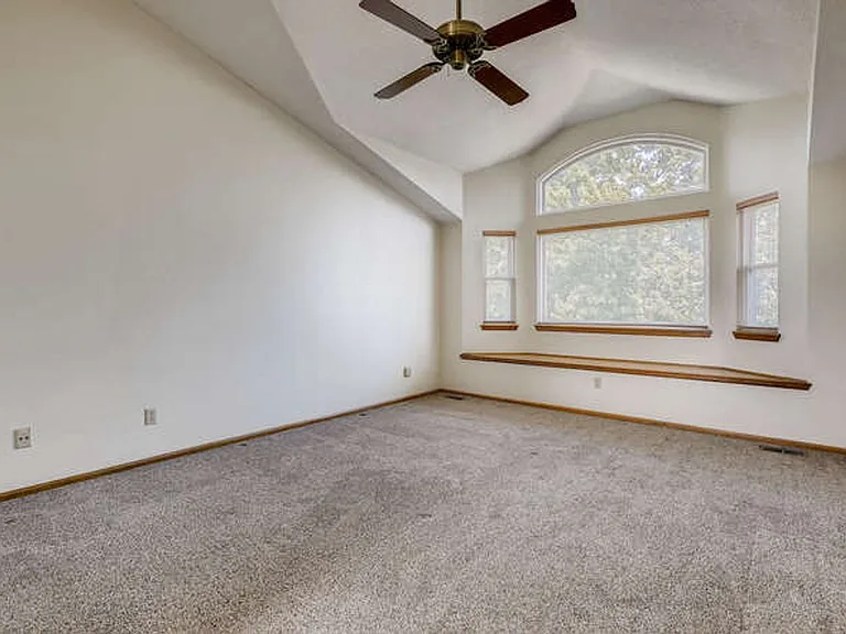 9151 Kenwood Ct — Photo 8