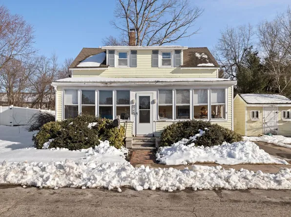 16 Chautauqua Avenue, Nashua, NH 03064