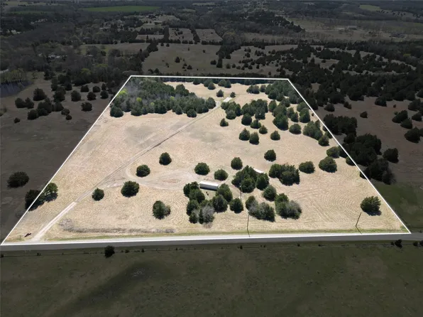 757 Reynolds Rd, Whitewright, TX 75491