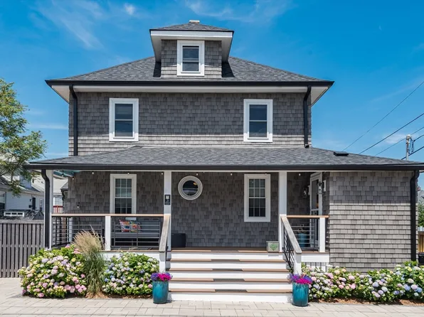 3 Lincoln St, Hull, MA 02045