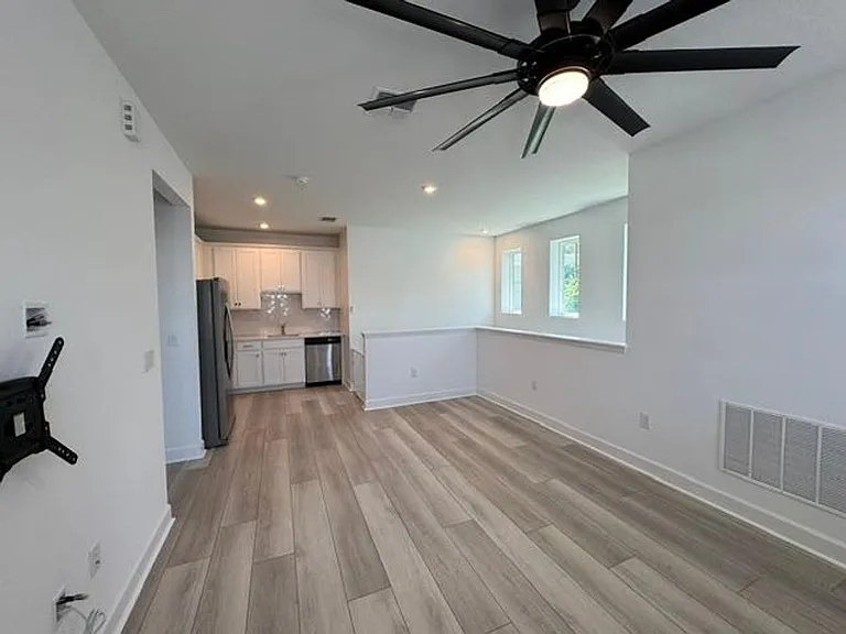 7573 Estuary Lake Loop #B — Photo 5
