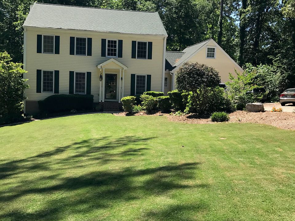 1st image of 3899 Vinyard Way NE