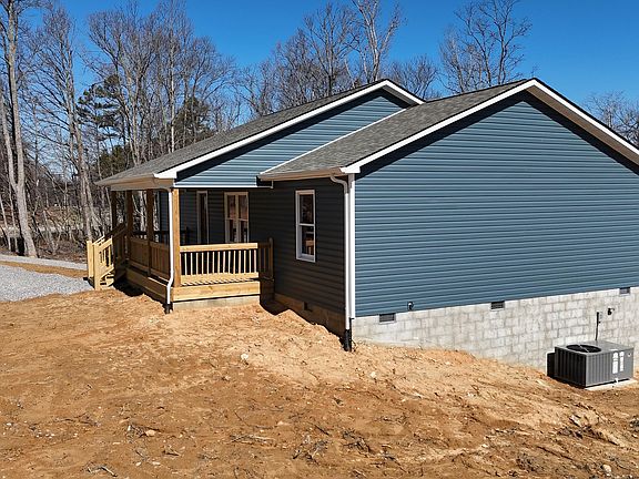 4th image of 388 Bear Knob Ln