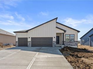 9420 NE 111th Pl, Kansas City, MO 64157