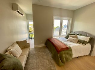 872 Broadway #305, Somerville, MA 02144