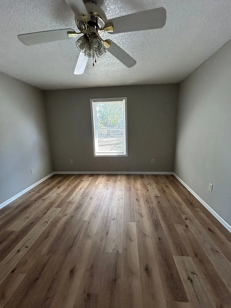 510 E Park Duplex A & B — Photo 4