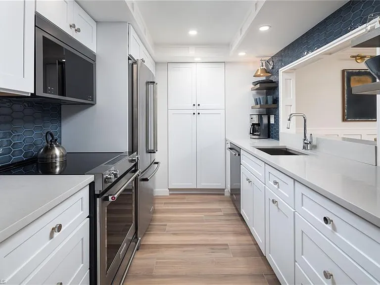 10475 Gulf Shore Dr #115 — Photo 10