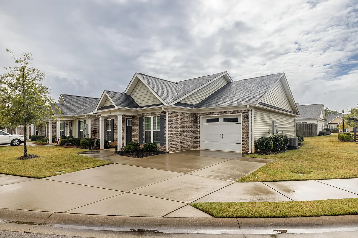 Building Photo - 1043 Wildlife Cir
