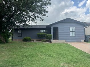 4922 NW Ozmun Ave, Lawton, OK 73505