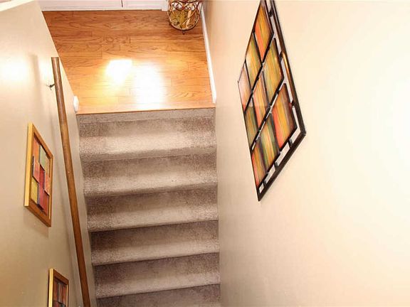 5th image of 2641 Deerfield Dr