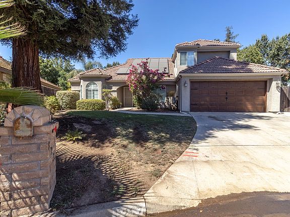 3rd image of 6257 N Capri Ct