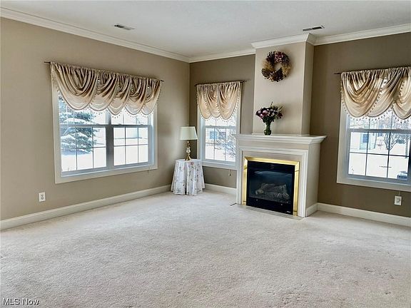 4th image of 3105 Whitewood St NW