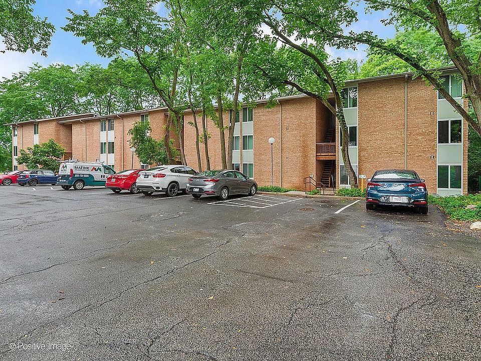 1st image of 5815 Oakwood Dr APT B