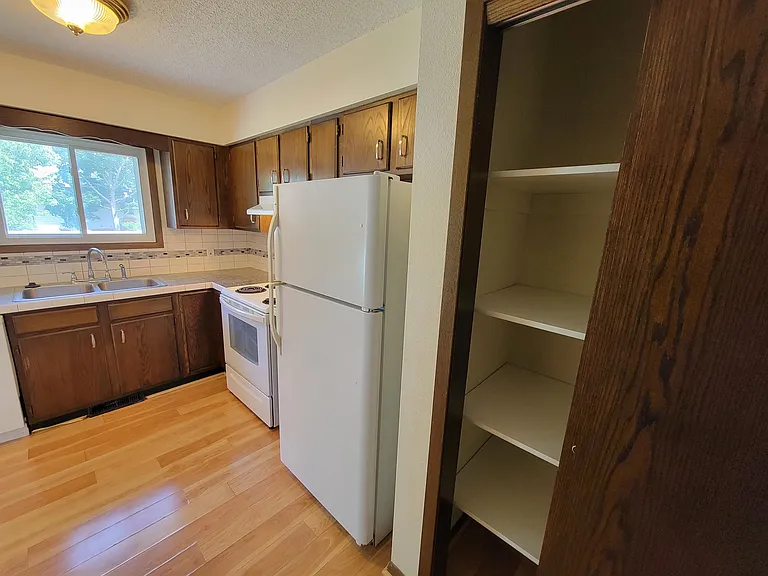 510 Barnett Dr #510 — Photo 4