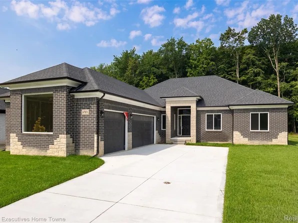 67831 Ashley Ave, Richmond, MI 48062