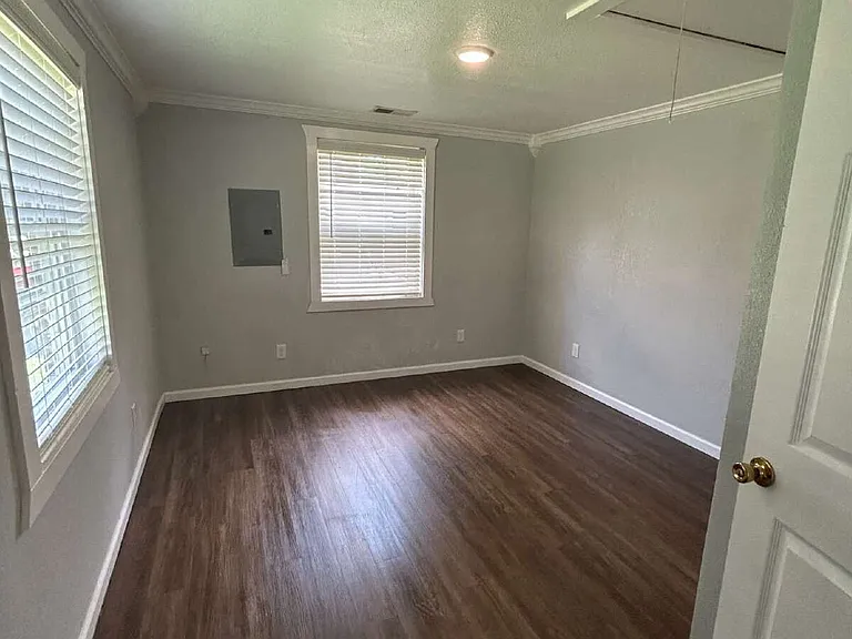 207 S 19th Ave — Photo 13