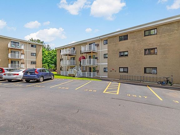 2nd image of 35 Hosmer St APT 24
