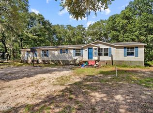 16 Chipps Ln, Beaufort, SC 29907