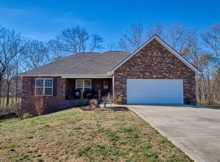 2118 Griffitts Mill Cir, Maryville, TN 37803
