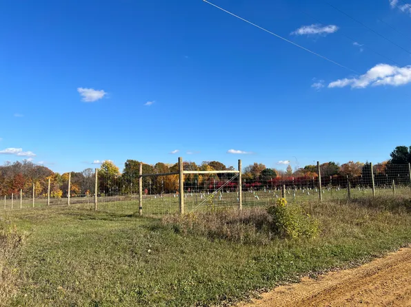 3202X Upland Rd, Taylors Falls, MN 55084