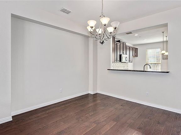 5th image of 7861 Oxer Dr