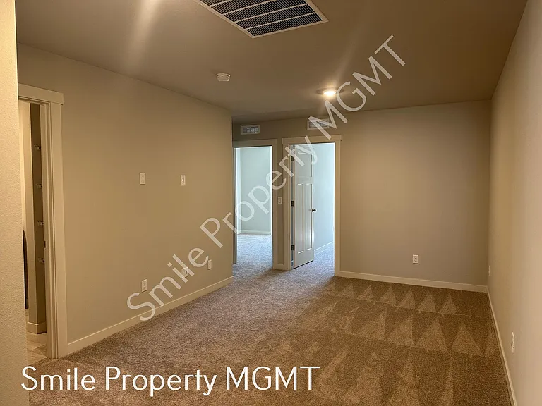 16684 SW Darling Ln — Photo 10