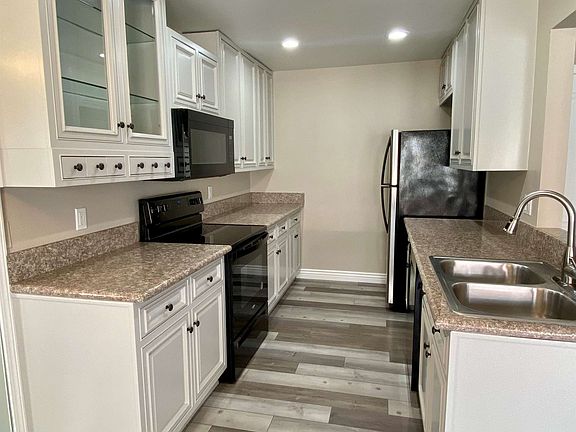3rd image of 1266 Landsburn Cir