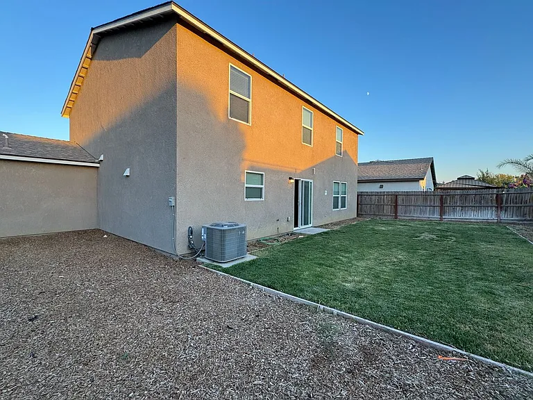1809 Columbia Dr — Photo 19