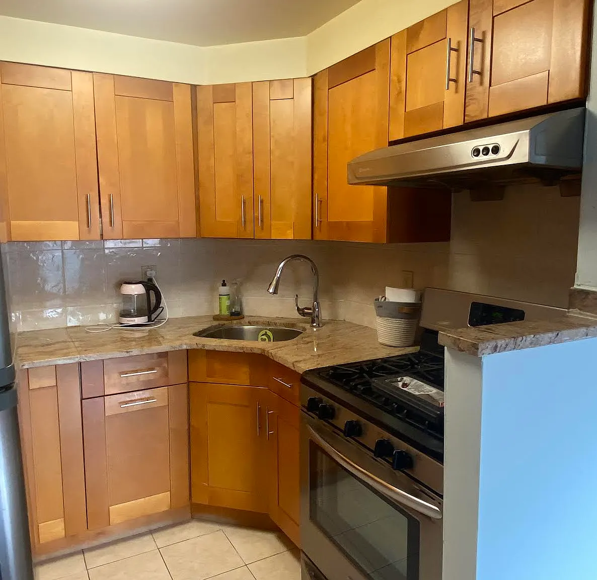 2 bed, 871 sqft, $2,750 — Photo 1