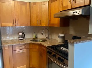 34-45 Leavitt St #4A, Flushing, NY 11354