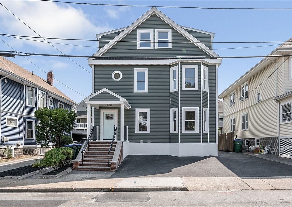 1st image of 124 Harvard St #1