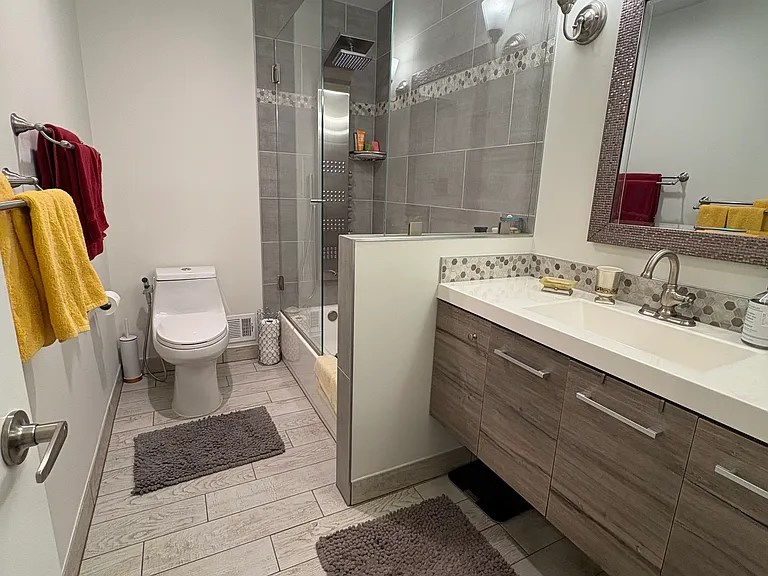 upstairs hallway bathroom