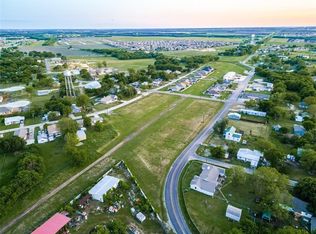 112 E Hubbard Rd, Nevada, TX 75173