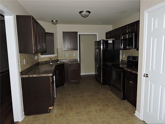 3rd image of 326 Roanoke Dr