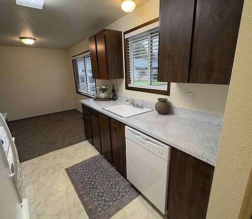 3rd image of 1108-1195 Park Circle & Ave #1625-1667
