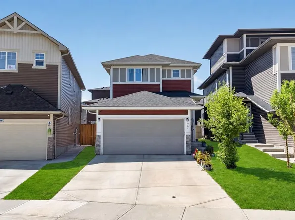 77 E Saddlestone Pl NE, Calgary, AB T3J 0Z6