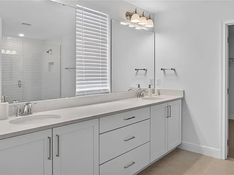 2254 Lost Horizon Way — Photo 29