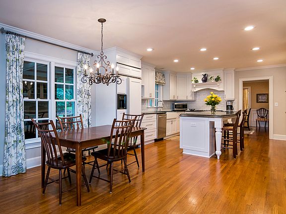 3rd image of 4830 Drakestone Ct