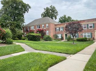 176 Millburn Ave APT 20, Millburn, NJ 07041