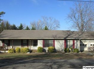 1005 Pierce St, Albertville, AL 35950