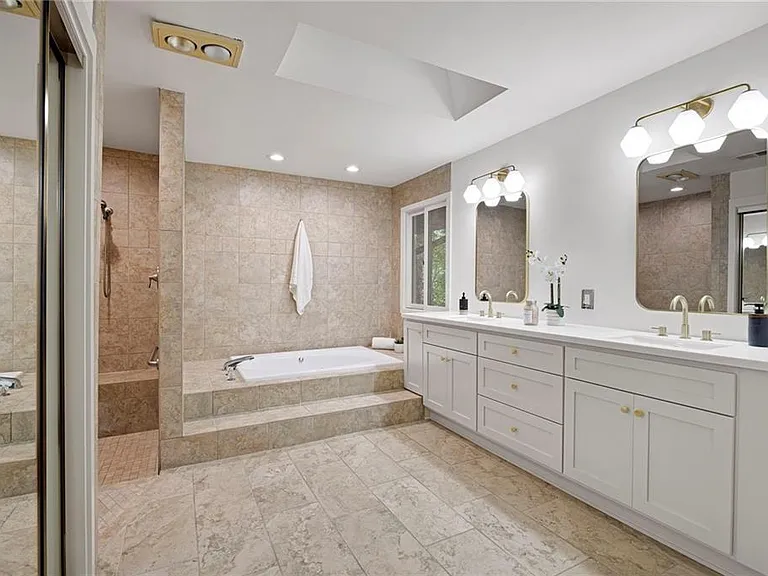 4198 Lake Rill Ct — Photo 26