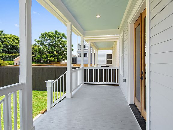 3rd image of 2326 Saint Thomas St