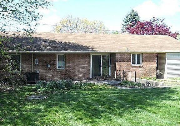 3rd image of 11843 Greenhill Dr