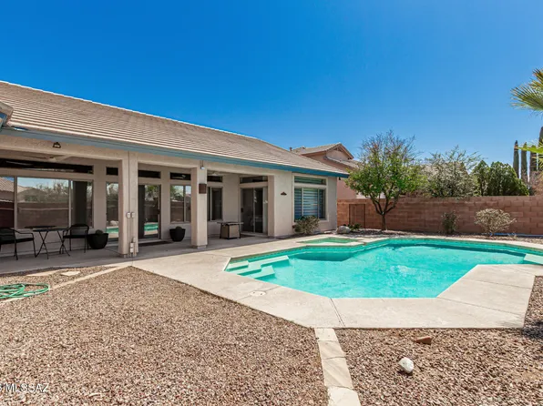 11091 N Tapestry Dr, Oro Valley, AZ 85737