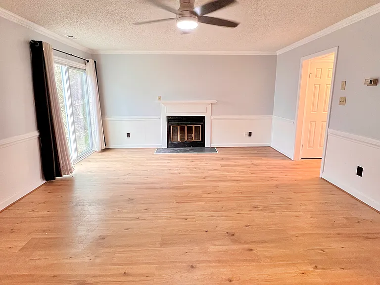 3331 Golden Oaks Ln — Photo 14