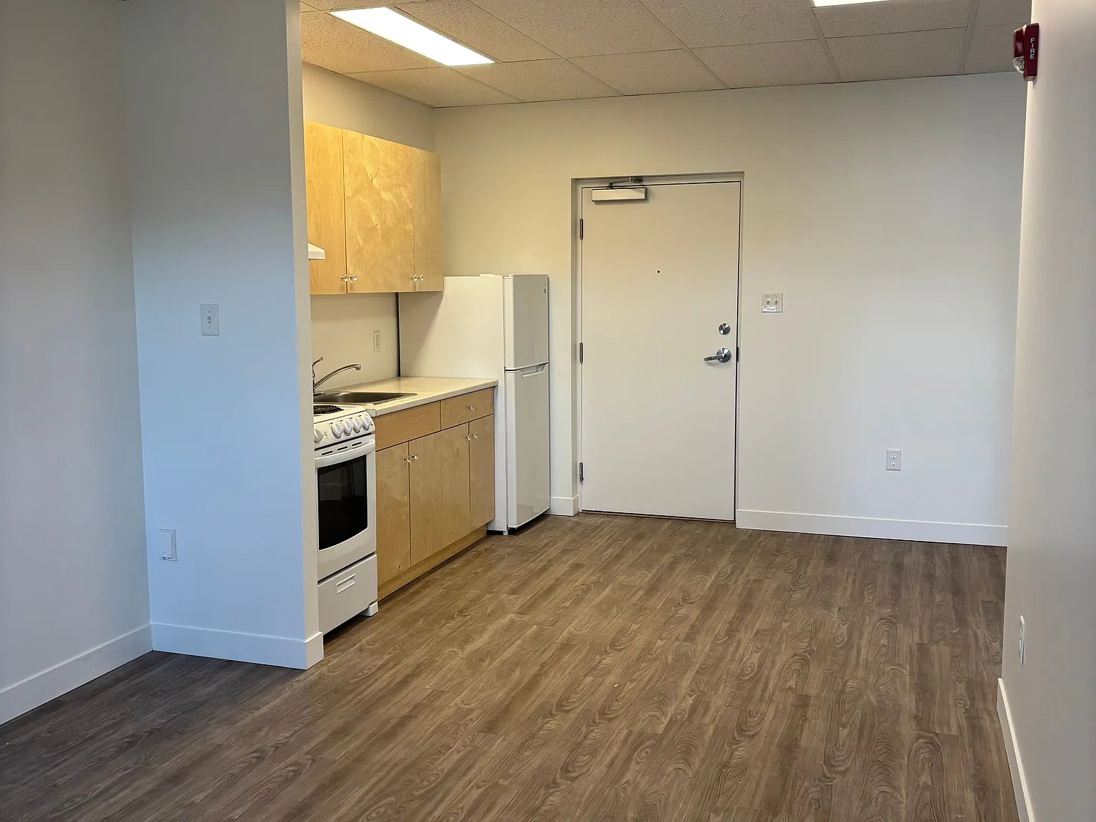 1 bed, $1,300 — Photo 4