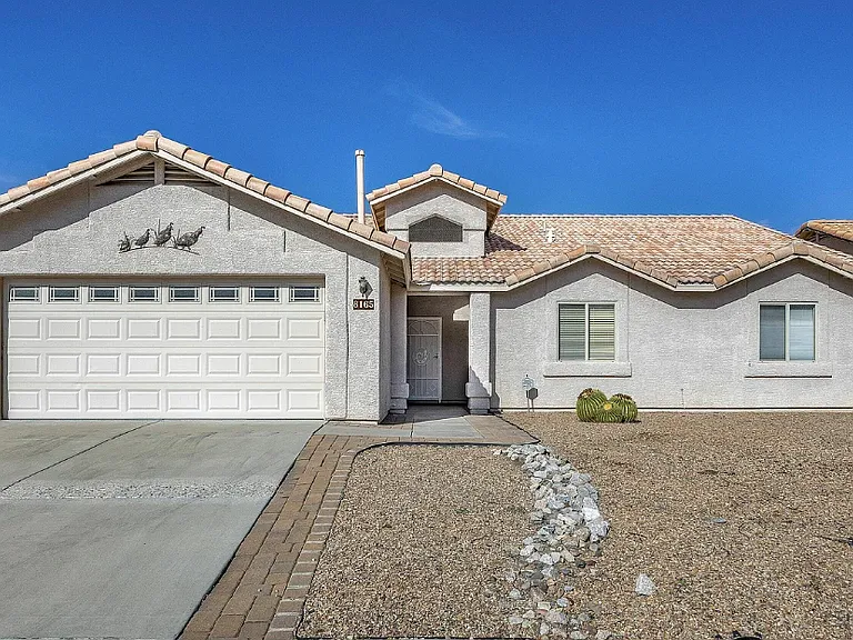 8165 E Smooth Sumac Ln — Photo 1