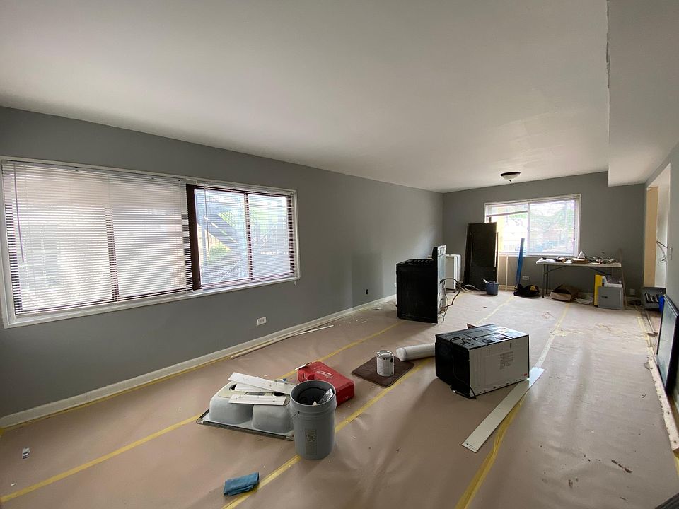 1st image of 3440 W Bryn Mawr Ave #2