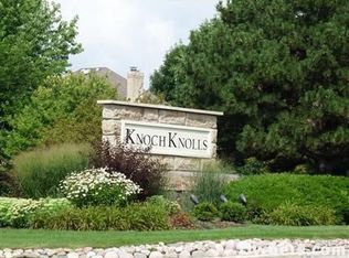 2728 Newport Dr, Naperville, IL 60565